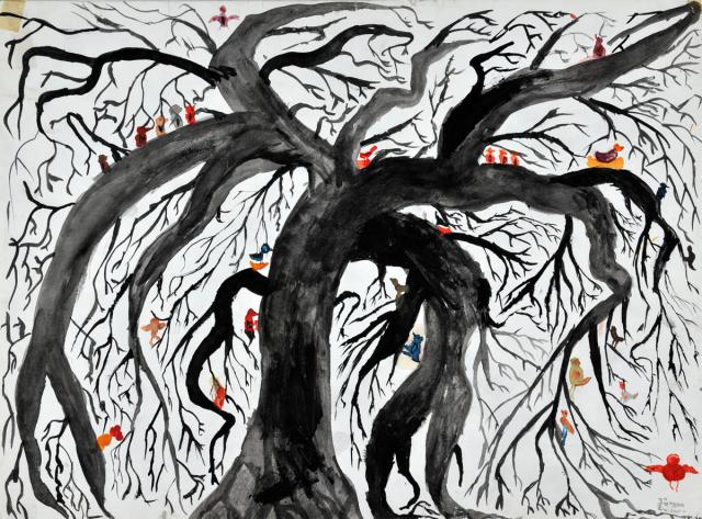 Alter Baum mit Vögeln