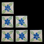 Fliesen mit floralem Motiv