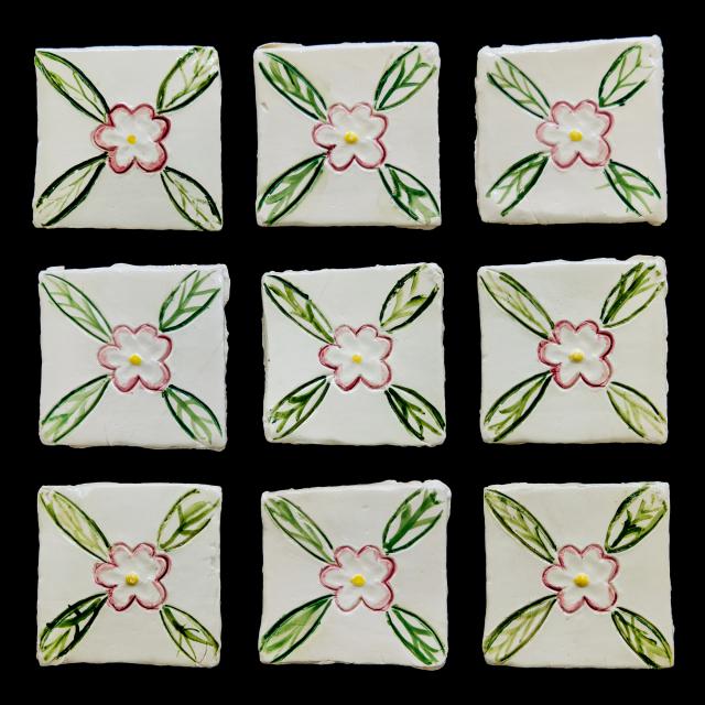 Fliesen mit floralem Motiv